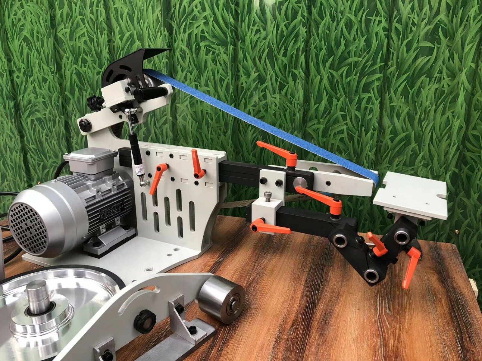 Applications of ADV-Polish Belt Polishing Machine in Manufacturing Blades from Different Materials