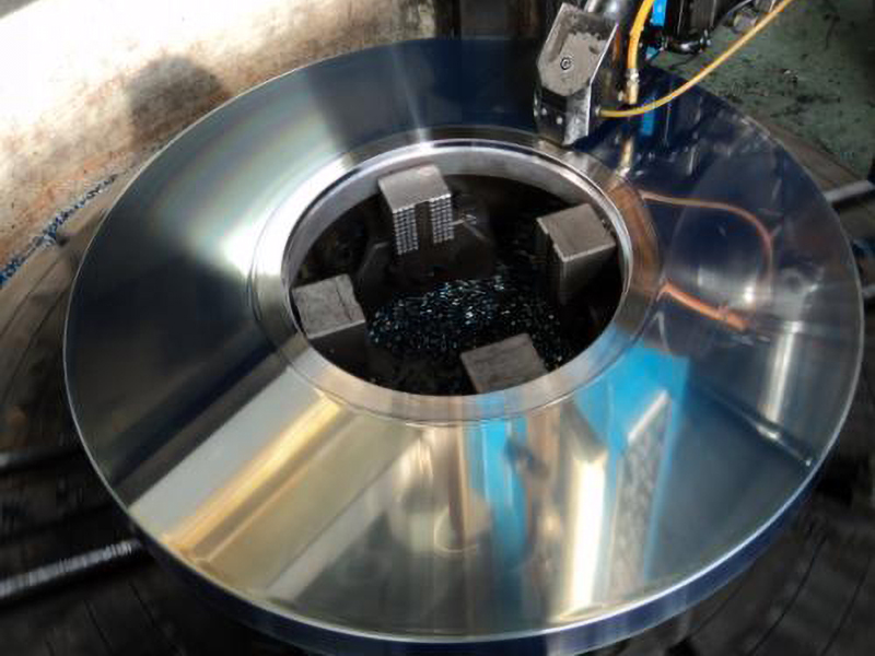 The difference between metal polishing and metal grinding