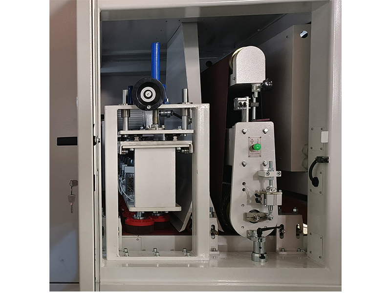 Машина для снятия заусенцев RY