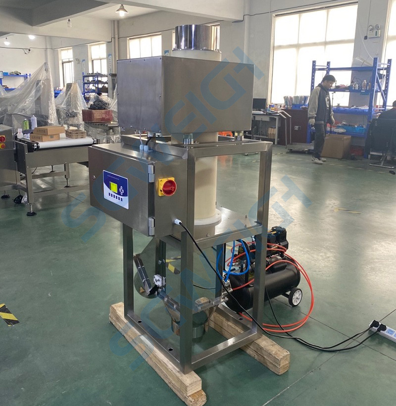 1770363220558009.jpg vertical-metal-detector3.jpg