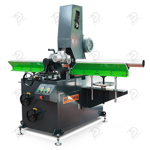 Máquina pulidora de tubos sin centro