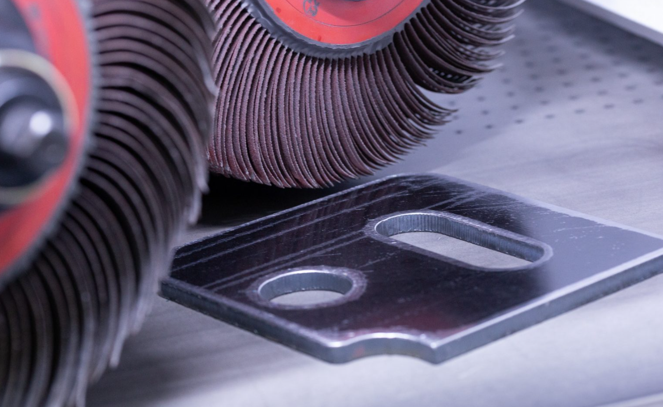 rotary brush and deburring edge rounding.png