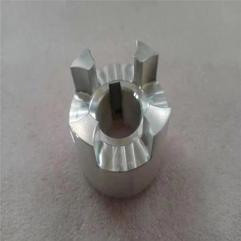 CNC Turning and Milling and Spline Process Aluminum Coupling 