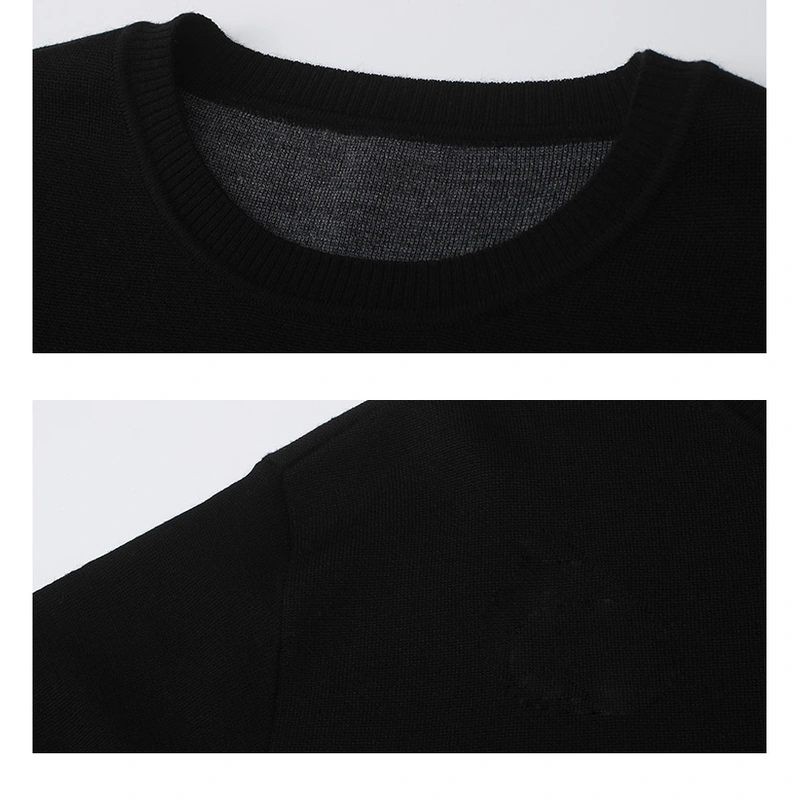 Ladies knitted pullover with printing