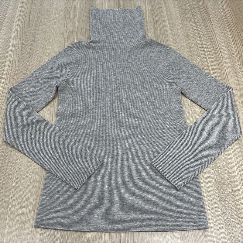 high neck seamless knit pullover