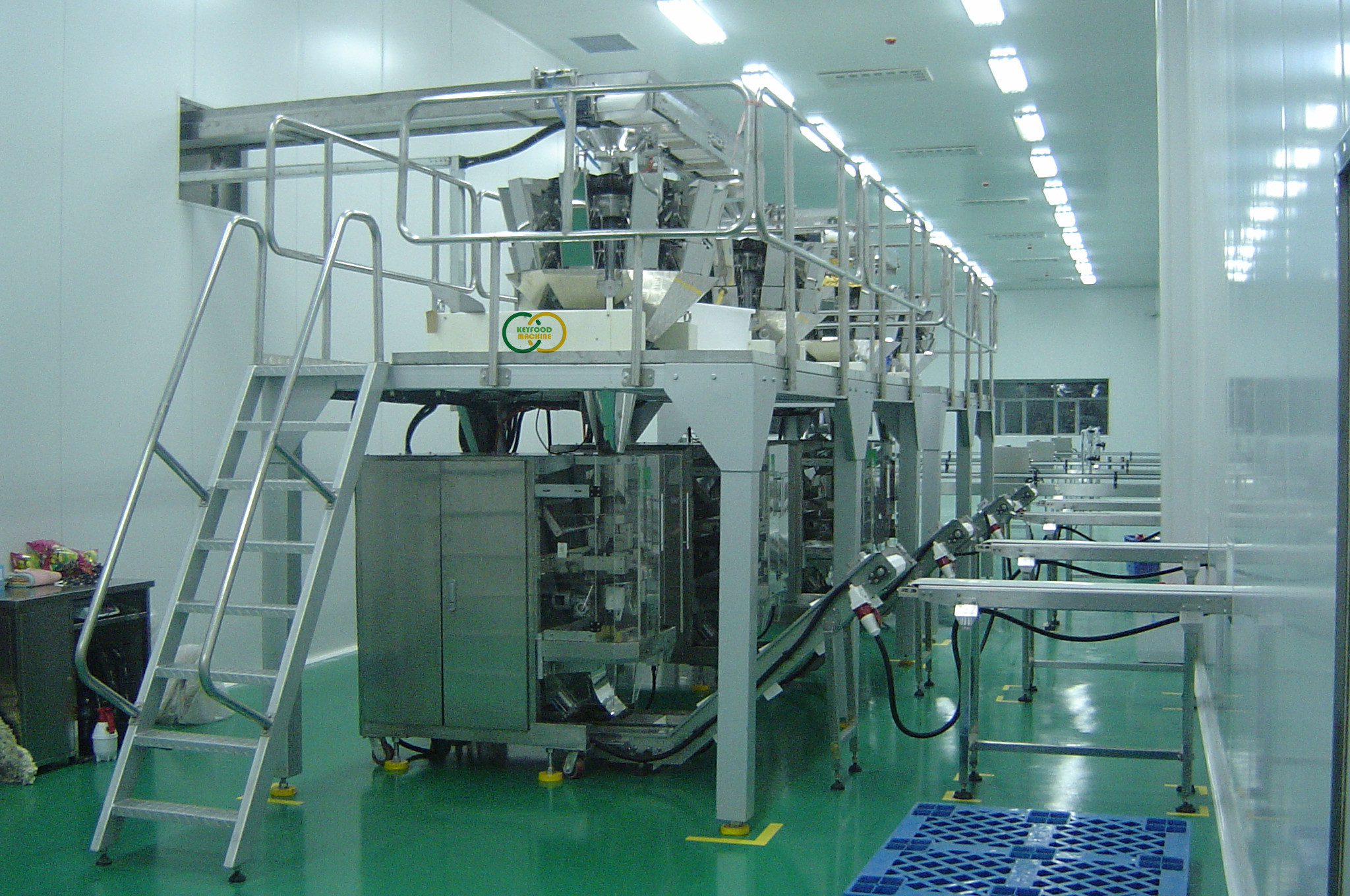 from Angola customer !!!! KY320 vertical packing machine with 10 heads weighter bas been in good working for 5 years in Angola for plantain chips 