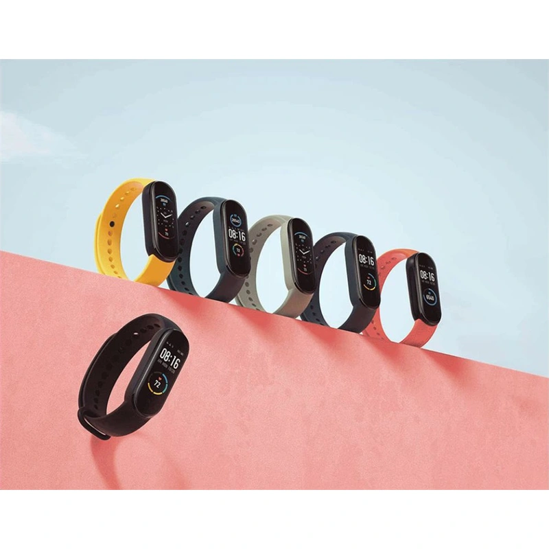 Xiaomi Mi Band with Dynamic Color Display