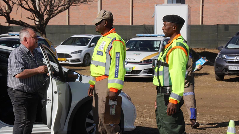Intelligent Body-Worn Camera Solution Enhances Transparency and Coordination  in Traffic Enforcement