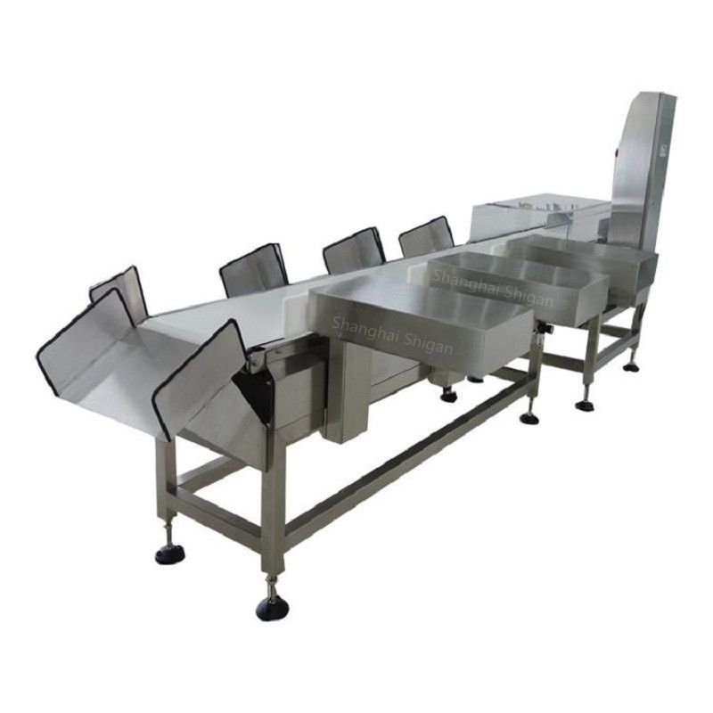 Multi-stage poultry checkweigher